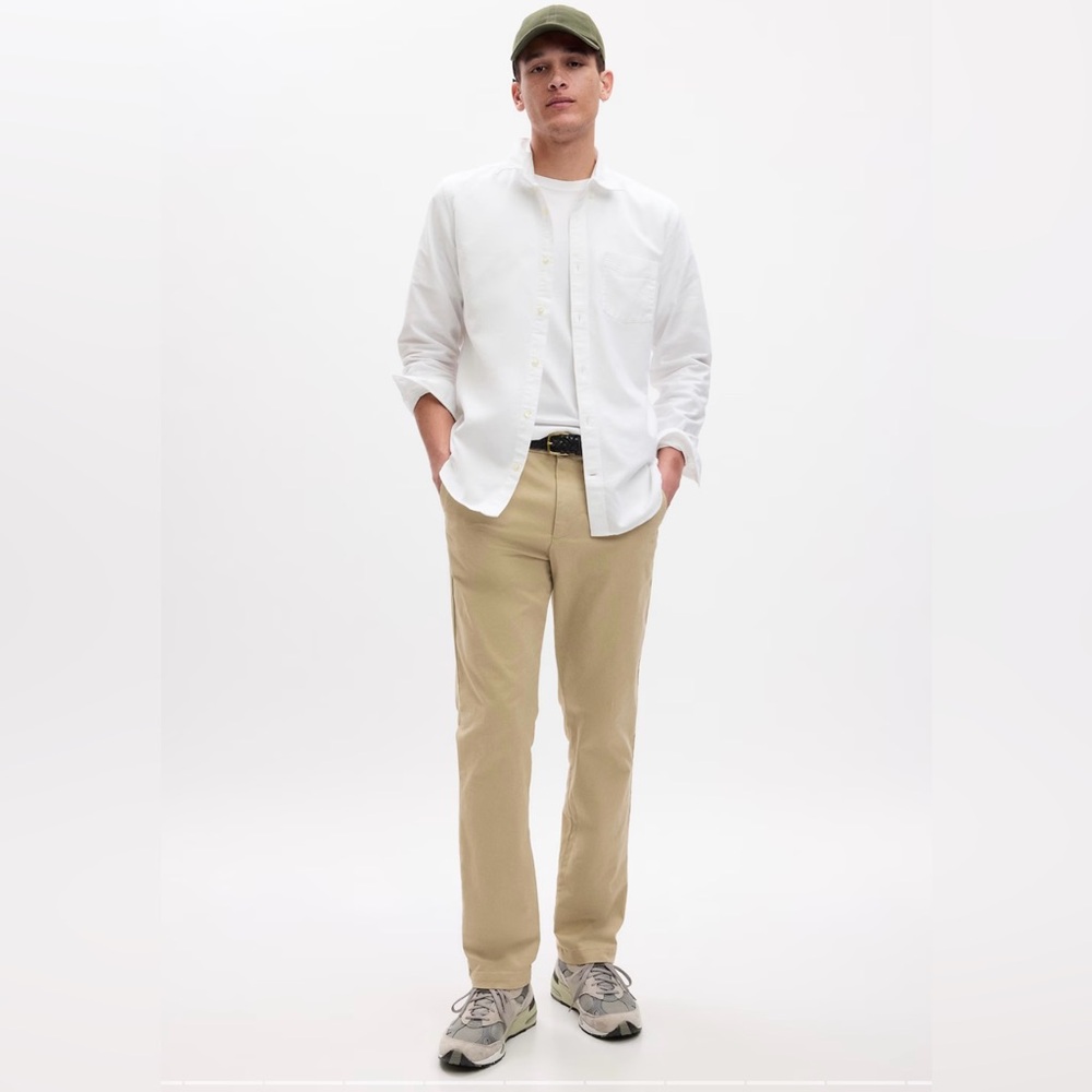 Gap Men’s straight fit khakis 31×30